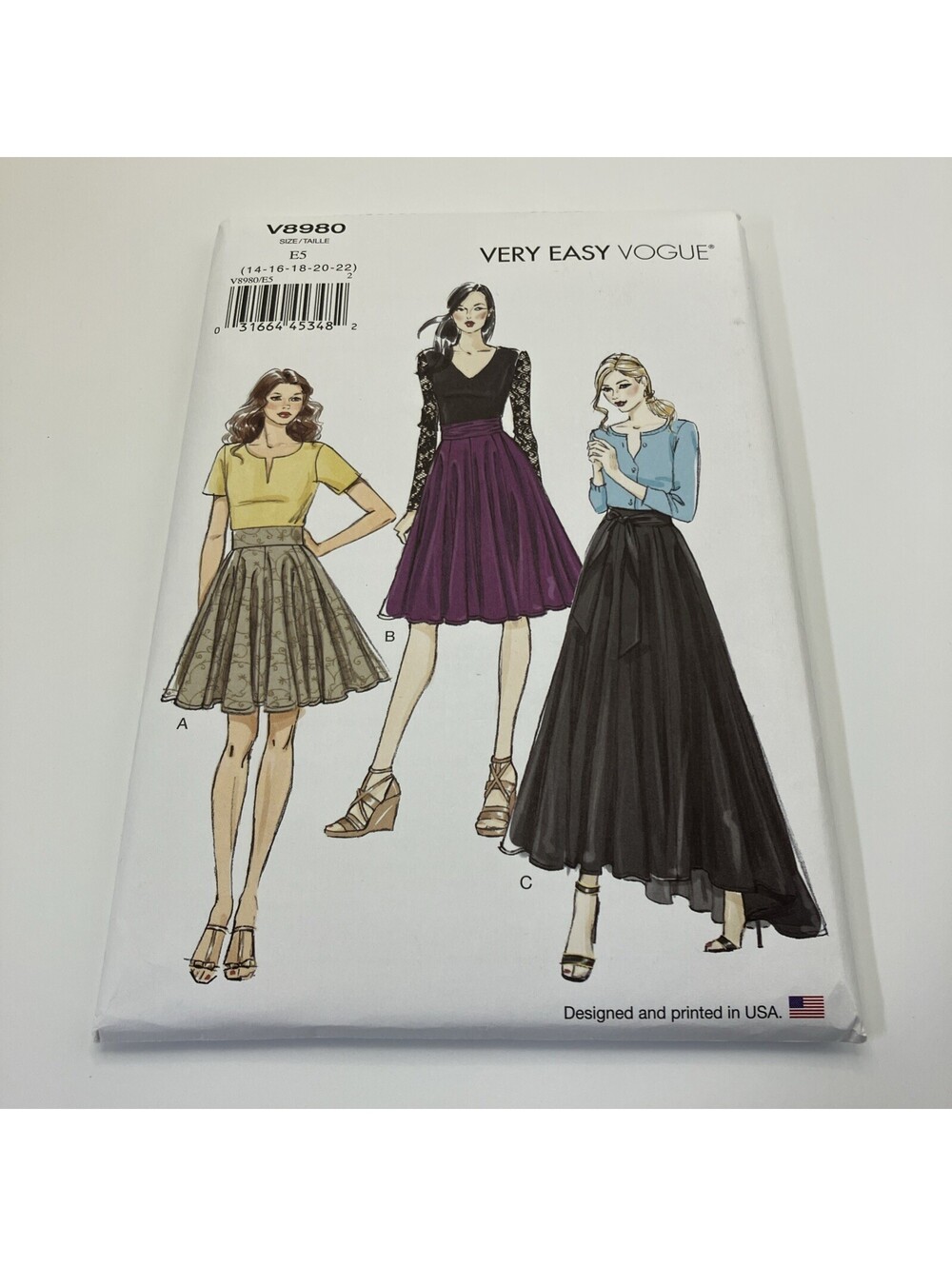 Vogue Sewing Pattern V8980 size e5  14-22